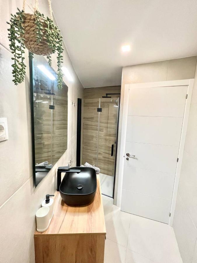 Erisa Ib Carihuela - Torremolinos Appartement Buitenkant foto