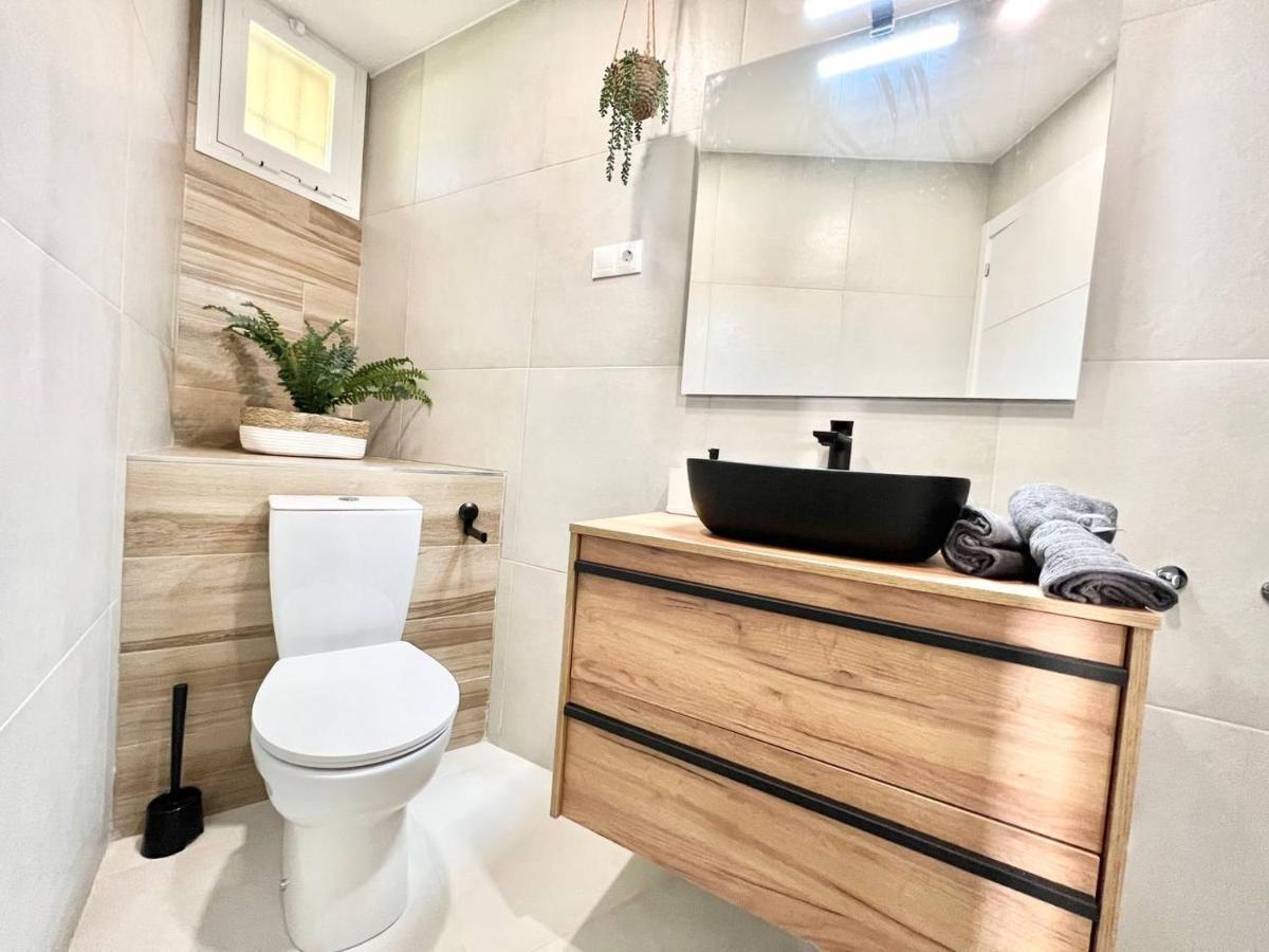 Erisa Ib Carihuela - Torremolinos Appartement Buitenkant foto