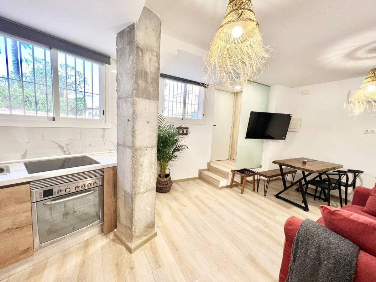 Erisa Ib Carihuela - Torremolinos Appartement Buitenkant foto